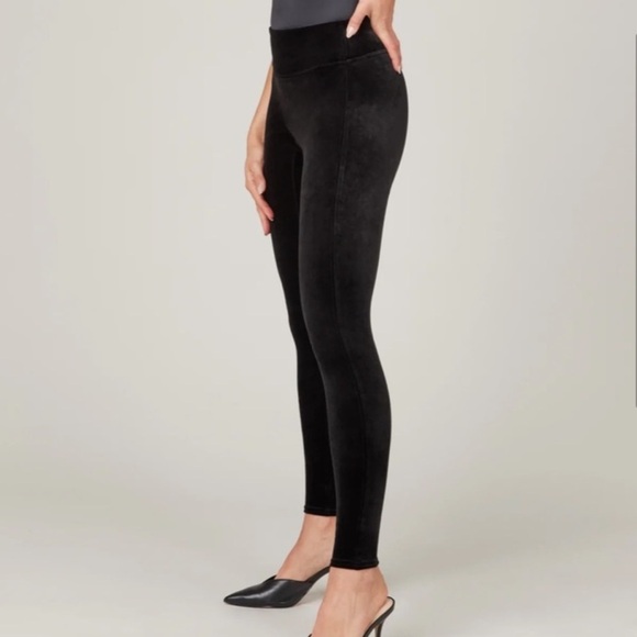 Spanx Black Velvet Leggings Plus Size 1X G2 - Picture 1 of 8